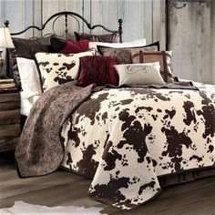 Reversible Cow Print Quilt Set and throw pillows - Your Western Decor Western Bed, Western Bedding Sets, Western Bedroom Decor, Western Rooms, Western Bedding, Western Bedroom, Spring Bedroom, Cowhide Print, Rustic Bedding