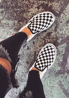 Flat Sneakers Women, Edm Festival Outfit, Fresh Shoes, Adidas Sneaker, Aesthetic Shoes, Womens Shoes High Heels, Flat Sneakers, Dream Shoes