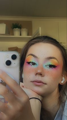 Colorful 70s Makeup, Easy Bright Makeup, Makeup Looks Easy Colorful, Easy Color Makeup, Makeup Looks Colourful, Beach Theme Makeup, Bold Colorful Makeup, Fun And Easy Makeup Looks, Inside Out Inspired Makeup