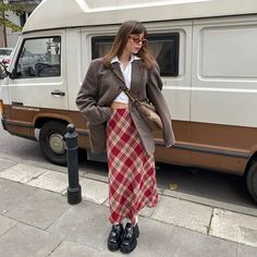 Norm Core, Skirts 2023, Streetwear Collection, Oufits Casual, Winter 23, Women's Skirts, Look Vintage, 가을 패션