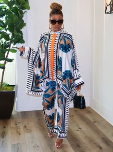 Weekend Wardrobe, Ladies Clothing, Summer Set, Oversized Look, Bold Prints, Kanye West, Oversized Fits, African Fashion, Fashion Ideas