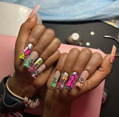 Beginner Nails, Nail Suggestions, Nail Designs Bling, Fly Nails, Nails Tattoo, Fye Nails, Drip Nails, Nail Makeup, Colored Acrylic Nails