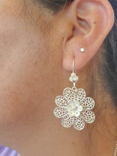 Our Hand made  silver.950 fililigrama earrings  flower style, nice ,carefully  made it. Flower represent  love,passion y peace.  Flower.Mu. Filigree Flower Earrings, Filigree Flower Drop Earrings, Filigree Flower Earrings For Gift, Sterling Silver Pierced Flower Earrings For Wedding, Pierced Sterling Silver Flower Earrings For Wedding, Silver Filigree Flower Earrings, Sterling Silver Filigree Flower Earrings, Silver Filigree Flower Earrings In Sterling Silver, Elegant Filigree Flower Earrings