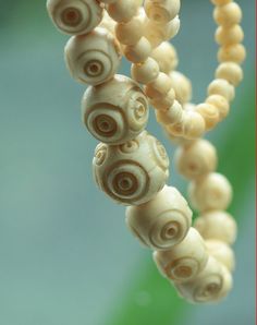 Elegant Vintage Graduted Carved Bead Long Necklace Ivory Jewelry, Bone Bead Necklace, Take It Back, Carved Bone, Bone Beads, Bone Carving, Amethyst Beads, Necklace Long, Jade Pendant