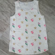 Adorable Mermaid, Crab, And Starfish Print On Off White Cotton Top. Size 12 Bundle With Other Tops And Bottoms For A Discount Playful Sleeveless Top For Sleepovers, Fun White Tops For Sleepover, Printed Cotton Tops For Sleepovers, White Sleeveless Tops For Playwear, Casual White Top For Sleepover, Playful Tank Top For Beach, Playful Printed Tops For Sleepovers, White Cotton Tank Top For Playwear, Playful White Tops For Beach