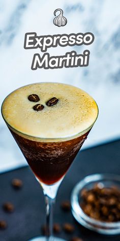 Espresso Martini Martini Please, Cereal Flavors, Espresso Martini Recipe, Kahlua Coffee Liqueur, Espresso Martinis, Creamy Cocktails, Cocktail Serving, Refreshing Drinks Recipes, Best Espresso