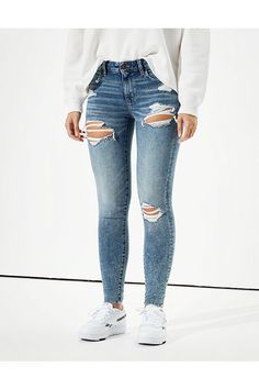 Wide Leg Jeans For Women, Water Recycling, Stacked Jeans, Baggy Fit Jeans, Ruffle Tube Top, Tomgirl Jeans, Varsity Sweater