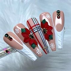 Nail Art Noel, Holiday Nails Christmas, December Nails, Winter Nails Acrylic, Cute Christmas Nails, Christmas Nails Easy, Christmas Gel Nails, Acrylic Nails Coffin Pink