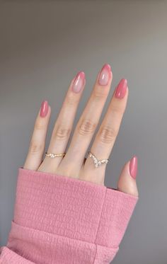 Easy Acrylic Nail Designs Simple, Simple Art Nails, Simple Pink French Tip Nails, Nails For Brunettes, Pink Nails Inspo Short, Simple Design Nail Art, Nail Ideas For Moms, Nail Pink Design, Pink Nail Designs Simple