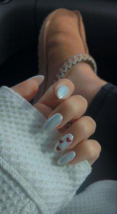 Simple Nails February, White Nails With Hearts Valentines Day, Short Valentines Day Nails Chrome, Pearl Nails With Hearts, White Chrome Nails With Hearts, Glazed Valentines Nails, Valentine Nails 2024 Trends, White Chrome Valentine Nails, Valentine’s Day Chrome Nails