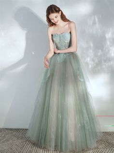 Strapless Tulle Dress With Sweep Train, Green Dresses With Sweep Train For Banquet, Green Dress With Sweep Train For Banquet, Green Strapless Dress For Wedding, Green Sweetheart Neckline Dress For Debutante Ball, Green Strapless Tulle Dress, Green Tulle Dress With Sweep Train, Green Strapless Wedding Dress, Green Tulle Dress For Debutante Ball