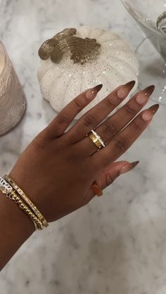 Fall Subtle Nails, African American Nails Dark Skin, Glazed Donut Nails Black Skin, Fall Almond Nails Ideas Brown Skin, Creamy Brown Nails, Ombré Tip Nails, Holiday Nails Black Women, Birthday Manicure Ideas, Fall Nails On Black Women