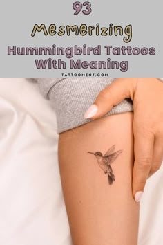 Hummingbirds symbolize joy, beauty, love, and healing. If you resonate with these qualities, these hummingbird tattoos will inspire your next ink. Hummingbird Flower Tattoos, Hummingbird Tattoos, Small Hummingbird Tattoo, Small Tattoos For Women, Vogel Tattoo, 16 Tattoo, Unique Small Tattoo, Inner Forearm Tattoo, Hummingbird Tattoo