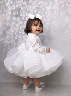 Baby white dress or ivory dress for first communion, baptism dress or first birthday - for any official celebration. A combination of a fluffy lower multi-layered skirt made of delicate tulle and a skirt top made of light flowing organza, a dress top made of voluminous lace with a small ruffle along the neckline. The dress is very interesting and stylish, like a light angelic cloud, in which the baby will look like a real pure and gentle angel The dress is available in two colors: white and ivor First Communion Princess Dress With Ruffles, Tulle First Communion Dress With Ruffles, Ruffled Tutu Dress For First Communion, Elegant Ruffled Tutu Dress For First Communion, White Organza Princess Dress For Baptism, Lace Princess Dress With Ruffles For First Communion, White Princess Tutu Dress In Organza, White Organza Tutu Dress For First Communion, White Princess Organza Tutu Dress