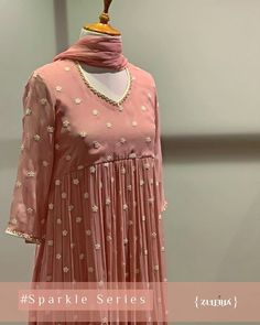 Plain Net Gown Designs Latest, Nyra Cut Pattern Kurti, Kurtha Models, Nyra Cut, Net Anarkali, Anarkali Designs, Designer Dresses Elegant, Designer Anarkali Dresses