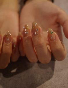 Confetti Nails, Nail Nail, Magazine Photography, Trendy Nails, Nail Design, Nail Inspo, Wedding Inspo, Nail Colors, Gel Nails