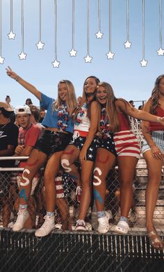 Fnl Outfits, Football Season Outfits, Hs Football, School Event Dress, High School Football Games, Football Spirit