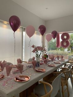 Birthparty Ideas, 18th Party Ideas, Tårta Design, 18th Birthday Party Themes, 18th Birthday Decorations, 17th Birthday Ideas, Eighteenth Birthday