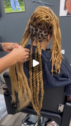 5,651 likes, 43 comments - braidersdirectory on January 3, 2024: "Technique yaayy?? Feed-in with Marley twists 💪💪🔥🔥👉 ______Follow, @braidersdirectory for exciting hairstyles and hairstylists 🔍Check out my highlights, stories, and link in bio for available stylists and special deals going on ______________________ ✂️Featured stylist: @hairbyrelle 📍: #capitolheightsmd DM HER👆 FOR THIS STYLE ______________________ CHECK OUT AND FOLLOW 👇 ✂️ @WHATHAIRDAILY for dopest🔥 wigs and weaves s Two Strand Extensions Locs, Loc Styles With Added Marley Hair, Locs Hairstyles For Women With Bangs, Braids Dreads For Women, Fulani Braids With Locs, Feed In Braids On Locs, Marly Twist Over Locs, Braids On Dreadlocks Locs, Locs On Mixed Hair