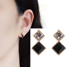 Black Swarovski crystal invisible clip on earrings stud 💖For more comfortable and pierced look clip on earrings, please click the link below. https://www.etsy.com/shop/ClipOnEarringsJP 💖Swarovski crystal clip on earrings https://www.etsy.com/shop/MoonlightJewelryJP?ref=l2-shopheader-name&search_query=Swarovski Details ◆Length:0.43 inches (1.1 cm) ◆Weight:1 g (0.04 oz) ◆Color: Black ✨These are classic and dainty Swarovski invisible clip on stud earrings. These clip on earrings are suitable for daily wearing, wedding, date, prom or any occasions you want to be more charming and get more compliments. They are versatile! And the total weight of these earrings is only 1 g and these are super lightweight! You will forget that you put them on since there is no heavy on the ears. If you are look Non Pierced Earrings, Bridal Clip, Earrings Square, Square Crystal, Gold Clips, Square Stud, Square Earrings, Swarovski Earrings, Earring Findings