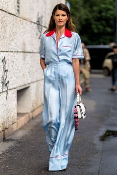 Come shop on the #Geenee app for the hottest in-season trends Pyjama Trend, Pajama Fashion, Pajama Outfits, Pajama Dress, Looks Street Style, Estilo Chic, Jennifer Garner, Lifestyle Fashion