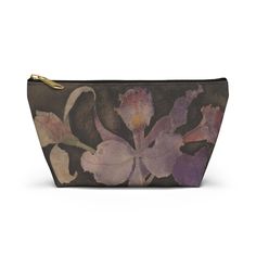 This best selling bag is designed with vintage art. Comes in two sizes and is super versatile. This makes a great gift for your bestie, girlfriend or even your mom. But best of all it is an awesome gift to give yourself.  This unique bag is unlike anything your friends have. Get it now and enjoy free shipping  Great gift for brides maids, white elephant and the perfect birthday present. Don't forget that Secret Santa gift this Christmas! EU representative: HONSON VENTURES LIMITED, gpsr@honsonven Cool Makeup Bag, Cute Makeup Bag, Makeup Pouches, Cute Makeup Bags, Pouch Design, Stylish Makeup, Pouch Makeup, Pouch Purse, Vintage Purses