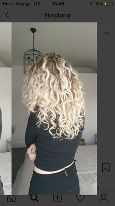 Platinum Blonde Curly Hair Highlights, Shadow Root Blonde Curly Hair, Platinum Curls, Blonde Curly Hair Over 50, White Blonde Curly Hair, Platinum Curly Hair Natural Curls, Curly Platinum Blonde Hair