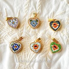 🇮🇹Italian Florentine Micromosaic Jewelry, a brand new product in vintage antique style, made in Italy. Wedding gift. 1.8x1.8cm The price is for one single piece. In stock in Italy.🇮🇹 Made in Florence, Italy. It's handmade, each of them is different, it could't be 100% as same as the photo. It's brand new product, but made in vintage style. Visit my shop LaBallerinaGallery https://www.etsy.com/shop/LaBallerinaGallery Micro Mosaic Jewelry, Mosaic Jewelry, Heart Rose, Micro Mosaic, Italian Jewelry, Floral Heart, Brass Glass, Florence Italy, Jewelry Pendant