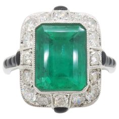 Stunning natural Emerald & Diamond ring crafted in 18k white gold. Gemstone: Emerald & Diamond Diamond Carat Weight: 1.10CTW Diamond Cut: Round Brilliant Cut Diamond Color: F-G Diamond Clarity: VS-SI Emerald Carat Weight: 2.92CT Metal: 18K White Gold Stamped: "18K 750 2.92" "MICHA" Size: 6.75 - sizable Weight: 5.4g Garnet And Diamond Ring, Natural Emerald Rings, Emerald And Diamond Ring, Emerald Diamond Ring, White Gold Set, Diamond Cocktail Rings, Modern Ring, Emerald Stone, Halo Diamond Ring