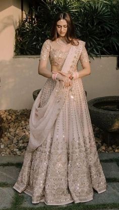 Varmala Designs, Indian Wedding Reception Outfits, Latest Bridal Lehenga Designs, Engagement Lehenga, Every Aesthetic, Shoes Mary Jane, Aesthetic Rose