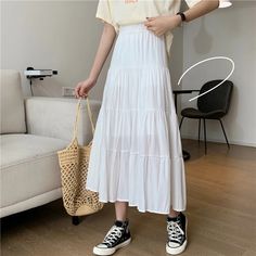 Olivia Mark - White High-Waisted Maxi Skirt with Ruffle Hem Black Chiffon Shirt, Chiffon Skirts, Linen Patchwork, Skirt With Ruffle Hem, Skirts Vintage, Pleats Pattern, Long Skirt Summer, High Waisted Maxi Skirt, Maxi Rok