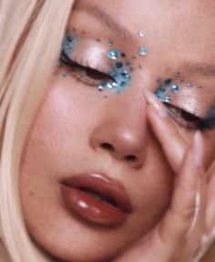 Glam Ideas, Rhinestone Makeup, Euphoria Makeup, Cool Makeup Looks, Makeup Idea, Dope Makeup, Cool Makeup