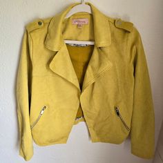 Philosophy Cut & Sew Yellow Faux Suede Moto Style Open Jacket Size M *Like New* Never Worn - No Tags Spring Moto Leather Jacket With Pockets, Moto Style Leather Jacket With Pockets For Spring, Moto Leather Jacket With Pockets For Spring, Yellow Leather Jacket For Spring With Long Sleeves, Yellow Long Sleeve Leather Jacket For Spring, Spring Moto Outerwear With Zipper Closure, Moto Style Outerwear With Zipper Closure For Spring, Moto Style Outerwear With Zipper For Spring, Yellow Long Sleeve Leather Jacket For Fall