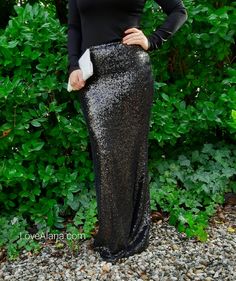 Elegant Stretch Skirt With Sequins, Elegant Stretch Sequin Skirt, Fitted Sequin Skirt For Fall, Fall Sequined Fitted Skirt, Black Full Length Party Skirt, Fitted Black Bottoms For Holiday, Glamorous Full-length Skirt For Night Out, Glamorous Full Length Skirt For Night Out, Elegant Black Skirt With Contrast Sequin