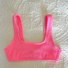 Target Xhilaration Crinkle Neon Pink Bikini Top Bnwot Size Medium, Stretchy Fit. Similar Crinkle Style To Hunza G Preppy Swimsuit, Summer Bathing Suits, Preppy Stuff, Hunza G, School Clothes, Cute Bathing Suits, Cute Fit, Fit Inspo