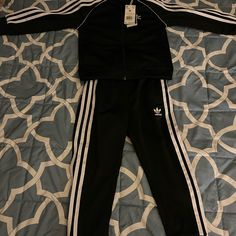 Adidas Kids Medium Size 5/6 Black With White Stripes Sporty Fitted Adidas Sets, Casual Black Playwear Sets, Adidas Black Long Sleeve Set, Adidas Black Fitted Sets, Fitted Black Adidas Sets, Adidas Black Sports Sets, Adidas Sweatsuit, Grey Tracksuit, White Tracksuit