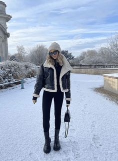 New York Outfits, Winter Outfits Cold, Thanksgiving Outfit, Winter Outfits Women, Shearling Jacket, Winter Fashion Outfits, Comfy Outfits, Wearing Dress, Look Fashion