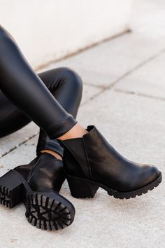 These sassy black leather platform booties pair great with any outfit! These lovely shoes go with everything from jeans and tanks to skirts and sweaters. We love the leather like fabric and block heel for a classic combo. Plus the round toe style is sure to dazzle! Heel Height: 3" Shaft height 4" Circumference 13.5 Made of all man made materials. Dry sponge clean. Colors will vary from different devices. If you are returning a pair of shoes: Shoe boxes must be encased in another box for shipping Cocktail Dress Wedding Guest, Return Labels, Cocktail Dress Wedding, Tan Shoes, Skirt Co Ord, Maternity Shops, Wedge Sneakers, Pink Lily, Style Maxi Dress