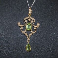 ad eBay - ANTIQUE Edwardian 9ct Gold Peridot and Seed Pearl Pendant - Buy Now, click the link (eBay) Peridot Necklace Vintage, Edwardian Necklace Antique, Edwardian Locket, Heirloom Green Peridot Jewelry, Edwardian Necklace, Antique Jewelry Necklace, Edwardian Jewelry, Seed Pearl, Pearl Pendant