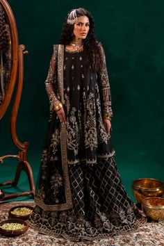 Premium Pakistani Wedding Wear Embroidered Sharara comes with a flared sharara adorned with geometrical embroidery & sequin jaal along with laced border. Outfit is topped with sequin & thread embroidered dupatta with motif. Geometrical Embroidery, Flared Sharara, Wedding Dresses Pakistani, Embroidered Sharara, Desi Wedding Dresses, Pakistani Wedding Outfits, Pakistani Wedding Dress, Embroidered Dupatta, Pakistani Wedding Dresses