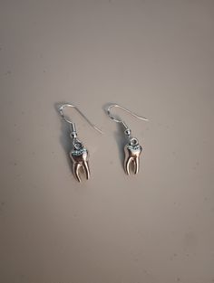 Smol Teeth earrings 🦷 Casual Single Dangle Earring, Casual Hypoallergenic Sterling Silver Jewelry, Single Casual Drop Earring, Casual Single Drop Earring, Casual Silver Single Earring, Casual Single Silver Earring, Nickel-free Casual Drop Earrings, Nickel Free Casual Drop Earrings, Casual Metal Earrings With Ear Wire