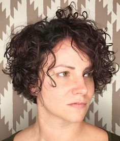 Short Wavy Hairstyles, Messy Curly Hair, Short Natural Curly Hair, Short Curly Hairstyles, Curly Short, Curly Pixie