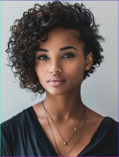 Top Knot Chic: Trendy Bun Hairstyles for the Modern Woman Undercut Curly Hair Woman, Short Curly Hair Women, Naturally Curly Haircuts, Natural Hair Braided Hairstyles, Curly Shag, Curly Natural Hair, Hair Black Women, Mixed Curly Hair, Short Curly Haircuts