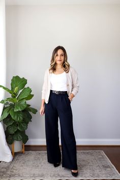 Browse By Photo: Fall Capsule Wardrobes - Pumps & Push Ups Networking Event Outfit, Event Outfit Ideas, Conference Outfit, Classy Business Outfits, Casual Work Outfits Women, Look Jean, School Of Rock, Office Casual Outfit, Professional Outfits Women