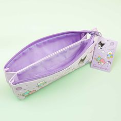 Organize your writing materials using this kawaii pen case covered in prints of Sanrio characters having a good time. It is shaped like a boat and has three pockets for all your storage needs. A pencil case with illustrations of Sanrio characters having a fun time Features 3 pockets Features a zipper closure Size: Approx. H70×W200×D65mm Made of synthetic leather material Original licensed product from Sanrio Japan Kawaii Pen Holders For Back To School, Kawaii Multicolor Pencil Shaped Pencil Case, Playful Portable Pencil-shaped Pencil Case, Kawaii Multicolor Zipper Pencil Case, Kawaii Multicolor Pencil Case With Zipper, Kawaii Multicolor Zipper Pouch Pencil Case, Multicolor Stationery With Pen Slots For Storage, Kawaii Pencil Case With Pen Slots For Study, Kawaii White Stationery For Back To School