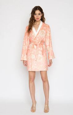 Featuring a floral print design crafted from plush microfiber and secured with a self-fabric belt, Wrap Up by VP Short Robes offers a variety of beautiful styles to choose from. printed short robe luxuriously soft microfiber machine washable for easy care one size fits all Summer Printed Wrap Robe, Luxury V-neck Summer Robe, Silk V-neck Summer Robe, Floral Print V-neck Robe For Summer, Short Kimono Robe, Spa Wraps, Kimono Wrap, Silk Sleepwear, Floral Print Design