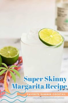 If you love a skinny margarita, you will want to try this Super Skinny Margarita Recipe! It is so easy to make and even easier to enjoy. Perfect summer cocktail for lounging by the pool or at an evening outdoor party. House Margarita Recipe, Easy Margarita Recipe, Tequila Recipe, Flavored Margaritas, Easy Margarita, Tequila Cocktail, Best Tequila, Sparkling Drinks