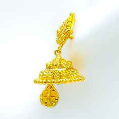 These Tasteful Paisley Jhumki earrings, crafted in 22k yellow gold with a weight of 8.8 grams, feature an elegant hanging style and are 1.3 inches in length. Secured with screw-back posts, they exude a blend of traditional charm and modern elegance. Ideal for those who appreciate classic designs with a contemporary twist, these earrings add a sophisticated and cultural touch to any attire, perfect for various occasions. Product Details Gold Purity(karat): 22k Gold Weight(grams): 8.8 Item Finish: 22k Gold Temple Jewelry Bridal Earrings With Latkans, 22k Gold Jhumkas With Intricate Design For Puja, Yellow Gold Plated Meenakari Jhumkas, Yellow Gold Meenakari Jhumkas Gold-plated, Yellow Gold Meenakari Jhumkas, Traditional Gold Plated Jhumkas For Puja, Gold-plated Temple Jewelry Jhumkas, 22k Gold Filigree Danglers, Yellow Gold Tilla Jhumkas For Puja