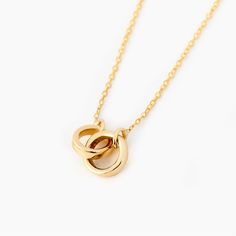 PRICES MAY VARY. 14K SOLID GOLD — Crafted to capture elegance, this Gelin Interlocking Circle Necklace is a shining testament of love. Made of 14K Solid Gold, its minimalist design features two intertwined rings, symbolizing unity and forever bonds. A wonderful gift idea, this bespoke 18" necklace brings sophistication to any attire. Experience the luxurious allure of 14K gold at its finest. FOR ANYTIME, ANYWHERE — Designed for everyday functionality, this dainty piece suitable for errands, offi Double Circle Necklace, Interlocking Circle Necklace, Gold Jewelry Gift, Real Gold Jewelry, Infinity Necklace, Necklace Craft, 14k Gold Necklace, Circle Necklace, Circle Design