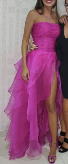 Гарячі рожеві прості вечірні сукні довге випускне плаття Simple Evening Gown, Simple Evening Dress, Pink Evening Gowns, Red Lace Prom Dress, Prom Dress Pictures, Burgundy Homecoming Dresses, Evening Dress Long, Pink Evening Dress, Red Homecoming Dresses